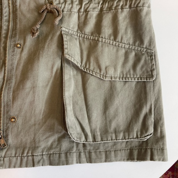 New Directions Army Green Utility Zippered Vest - Picture 2 of 6